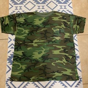 Vintage camo pocket tee